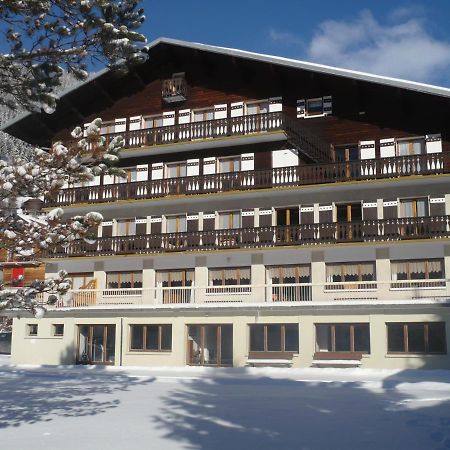 Bed and Breakfast Cent Cristaux Abondance Exterior foto